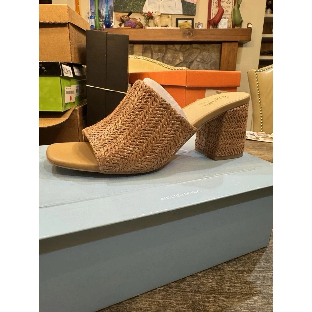 Seychelles Adapt Raffia Mules Sandal Natural Size 8.5 Beachy Coastal Neutral